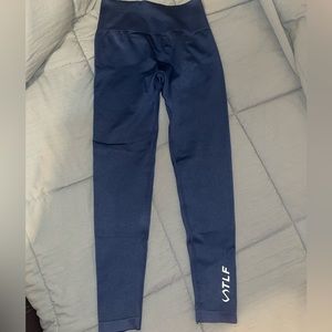 TLF small cosmic seamless scrunch leggings (NEVER WORN)